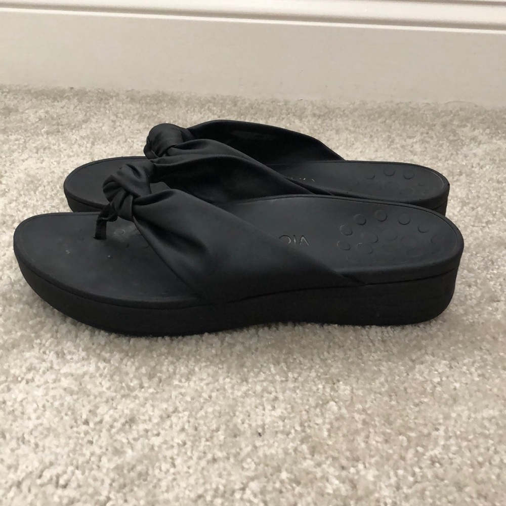 Vionic Womens Flip Flops Size 10